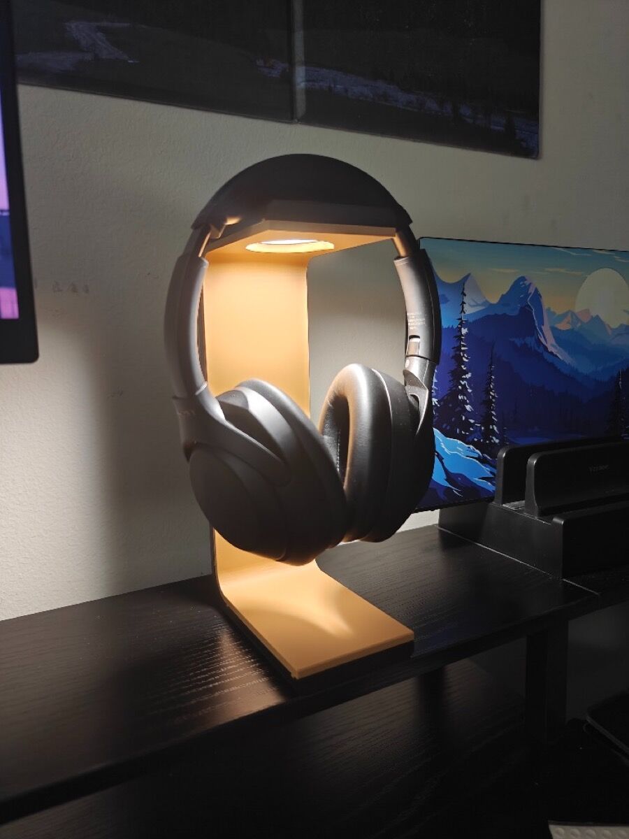 3D printed headphone stand with ambient lighting